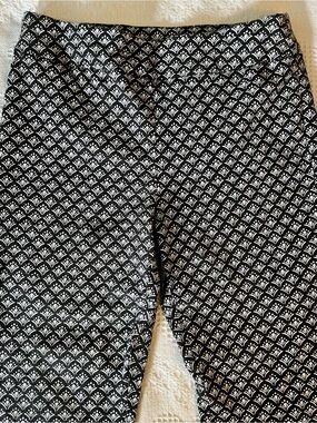 Chico’s Black & White Patterned Stretch Pants